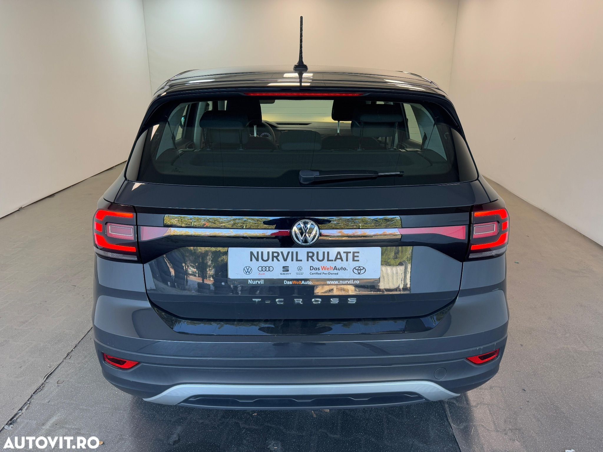 Volkswagen T-Cross 1.6 TDI Base - 1