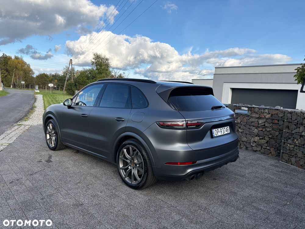 Porsche Cayenne E-Hybrid Platinum Edition - 3