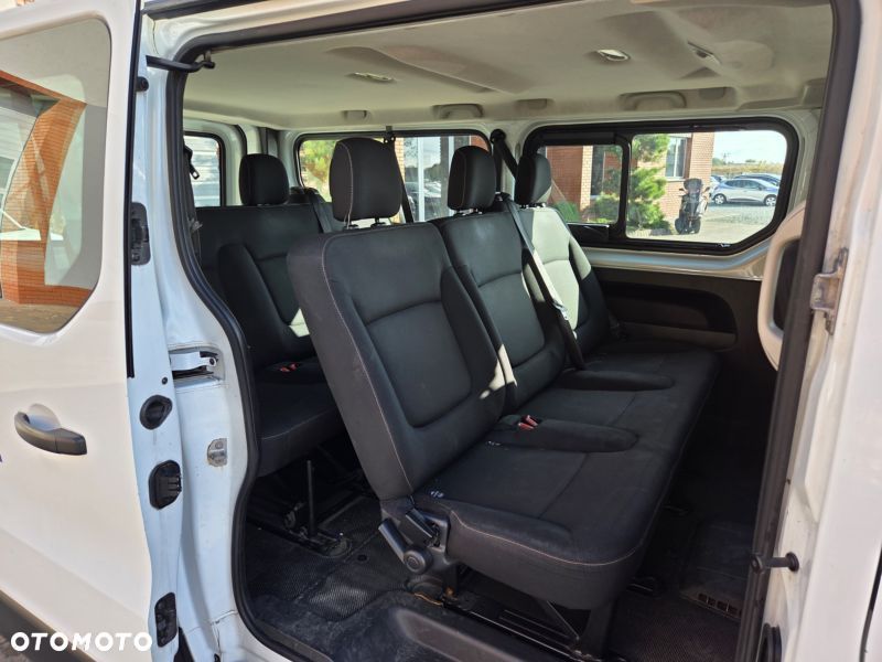 Renault Trafic Grand 1.6 dCi - 20
