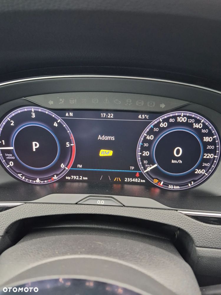 Volkswagen Passat 2.0 TDI SCR (BlueMotion Technology) DSG Highline - 32