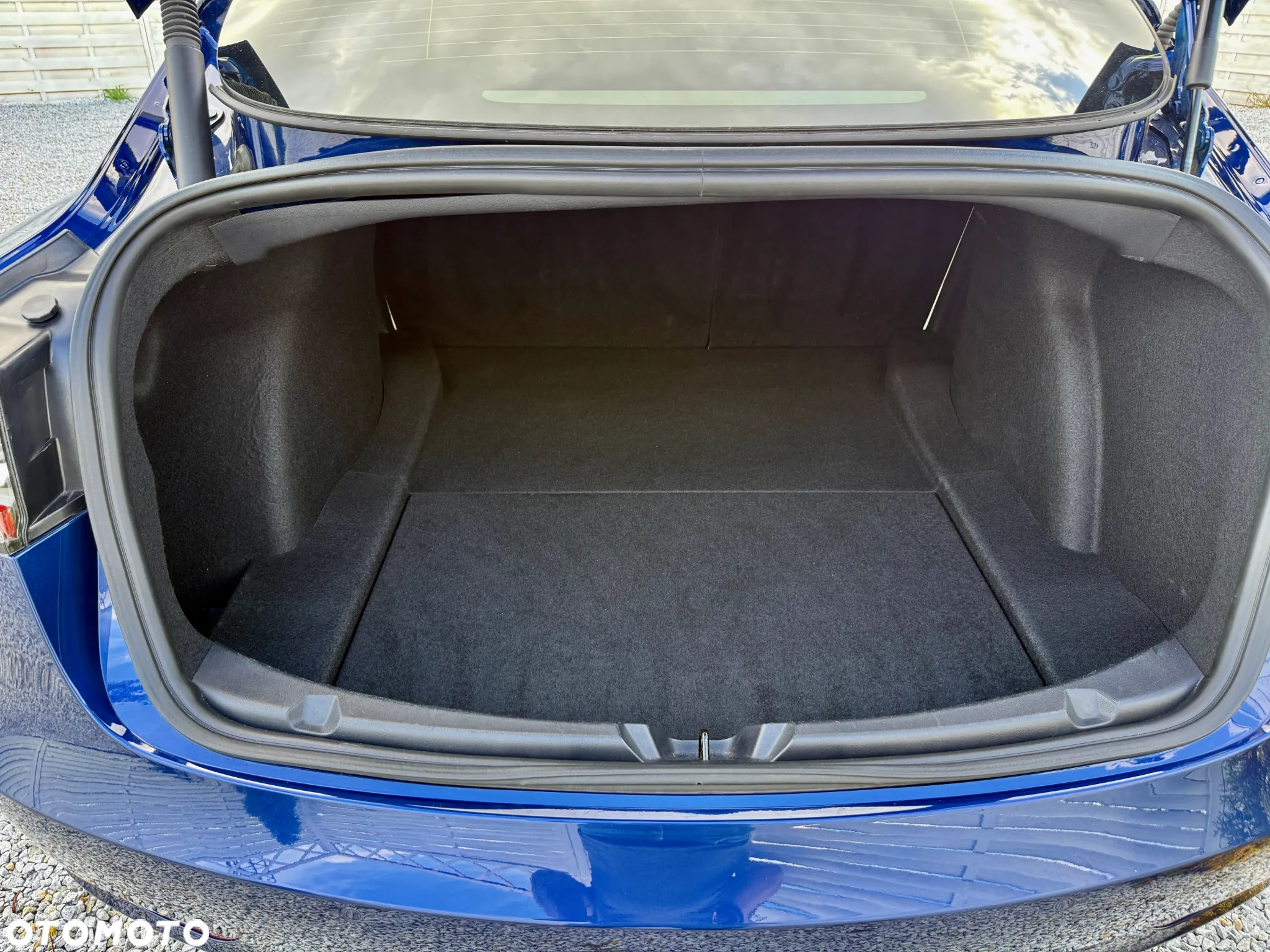 Tesla Model 3 Langstreckenbatterie Allradantrieb Dual Motor - 40