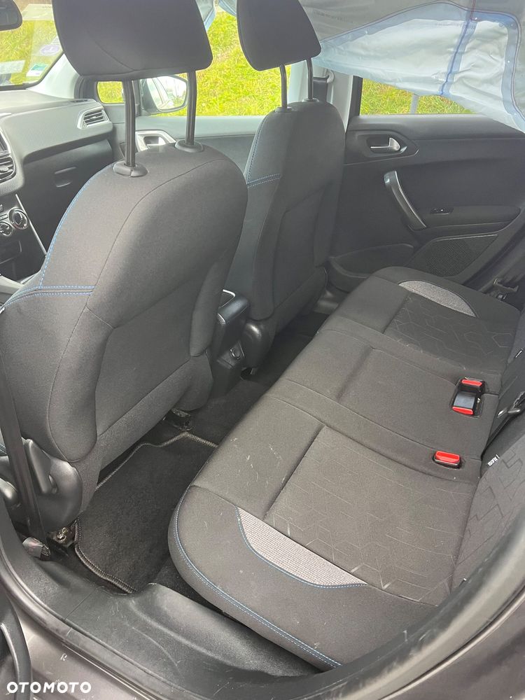 Peugeot 2008 PureTech 110 Style - 13