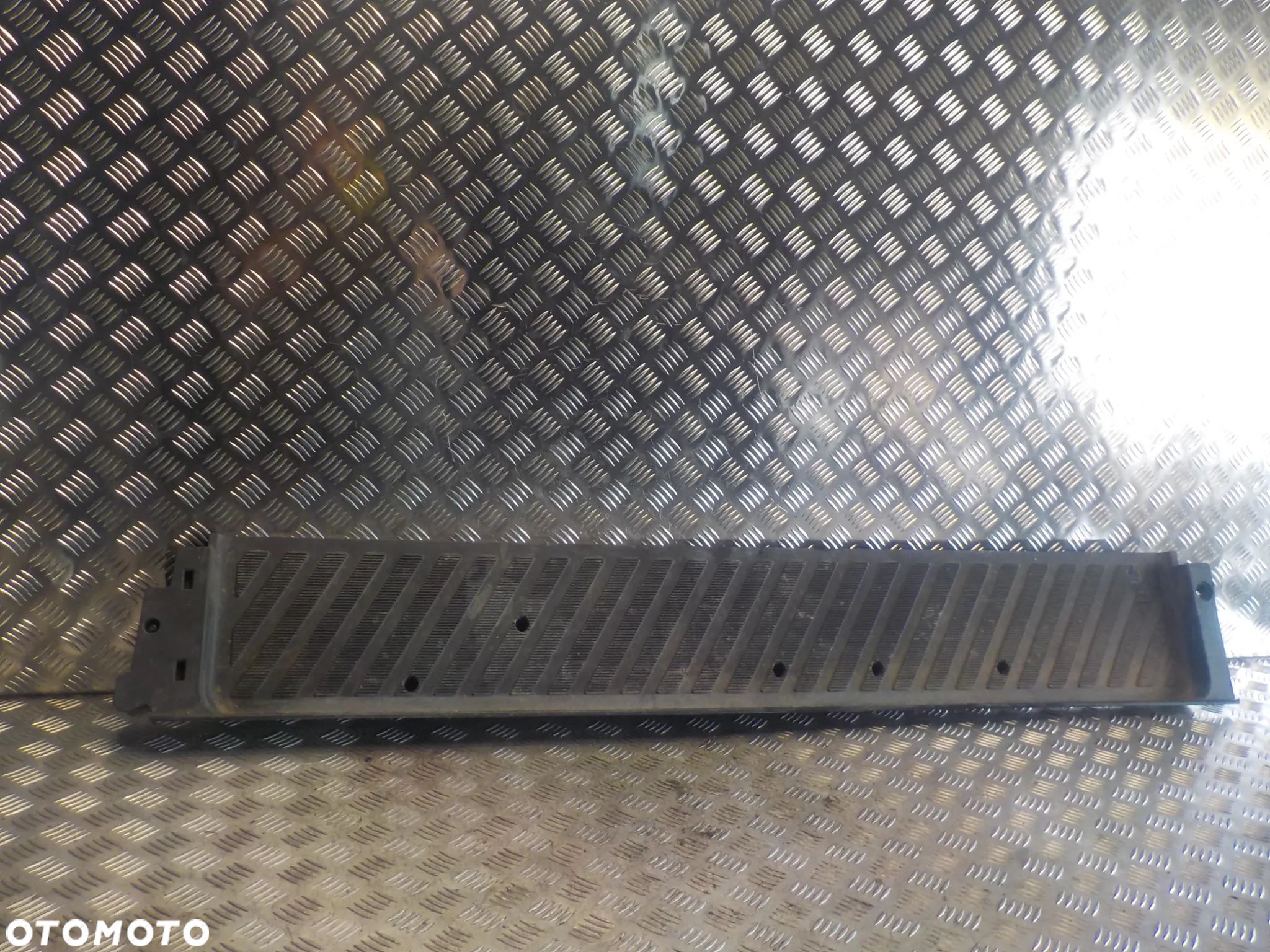 MERCEDES W906 SPRINTER STOPIEŃ DRZWI PRAWY A9066860710 - 1