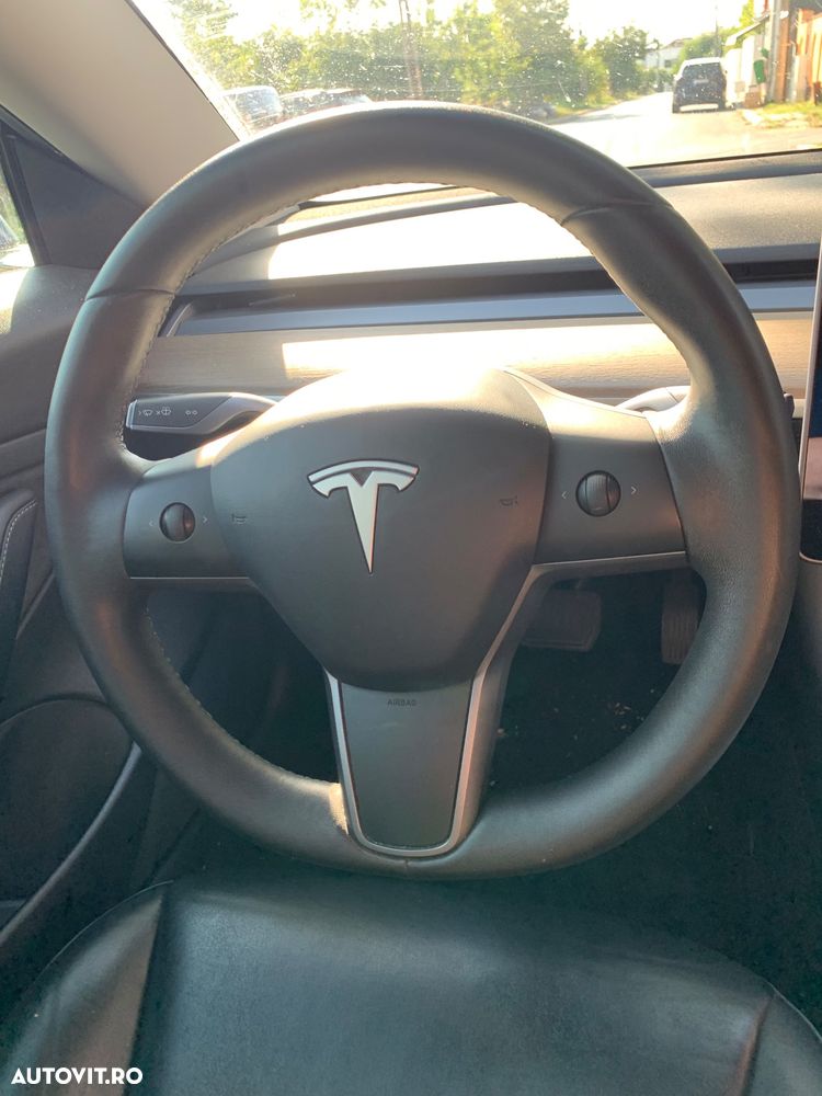 Tesla Model 3 Standard Reichweite Plus Hinterradantrieb - 9