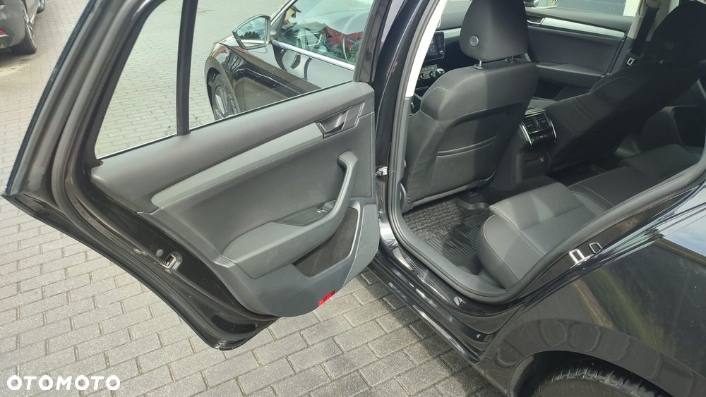 Skoda Superb 1.8 TSI Ambition - 14
