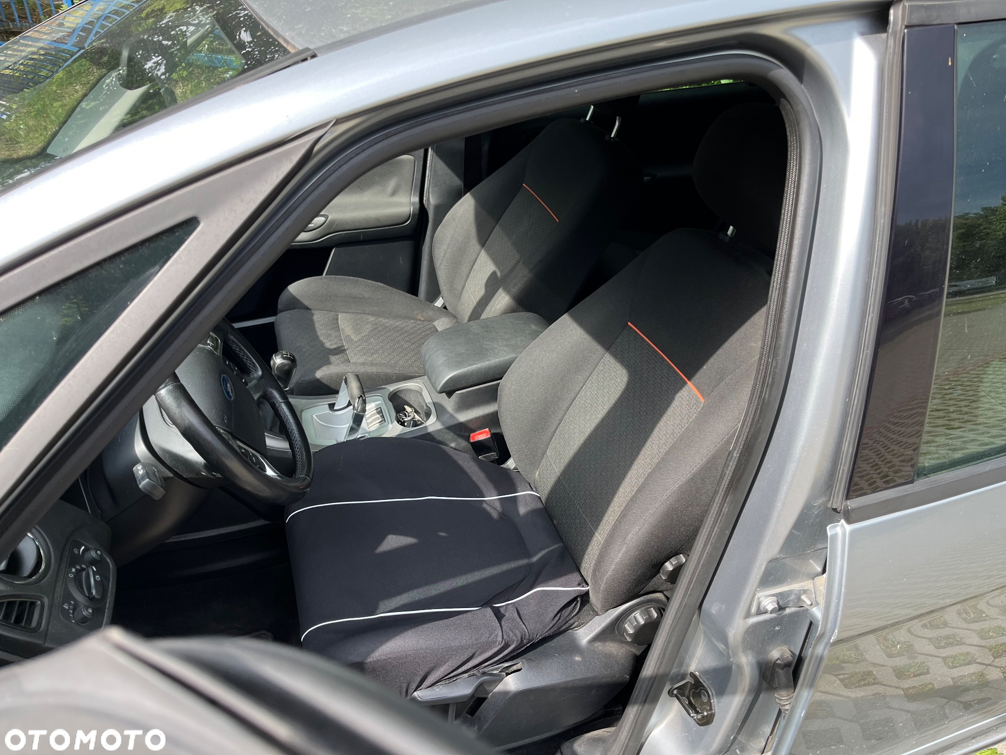 Ford S-Max - 10