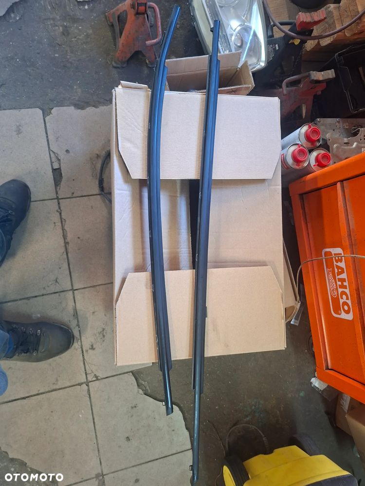 HYUNDAI IX20 09-19 7 listwa zgarniajaca prawa przod tył    poznan - 2