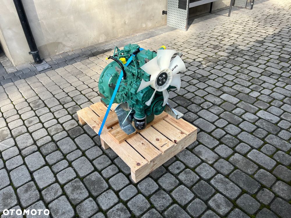 SILNIK VOLVO D1.1A-EF07 D1 1A EF07  15.6KW 2400 RPM 11381netto - 3