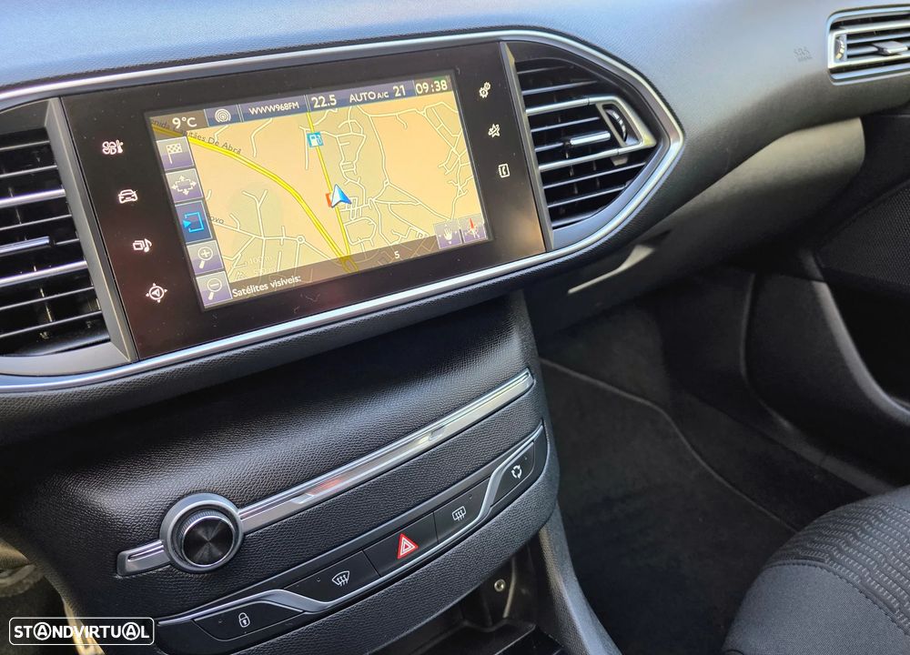 Peugeot 308 SW 1.6 BlueHDi Style - 33