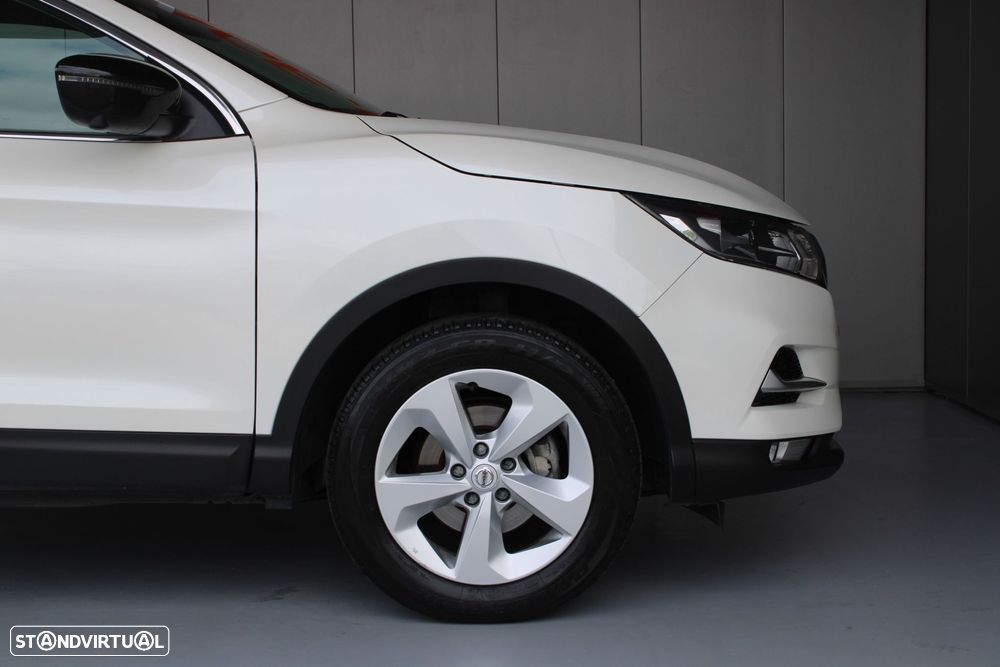 Nissan Qashqai 1.3 DIG-T N-Connecta - 20