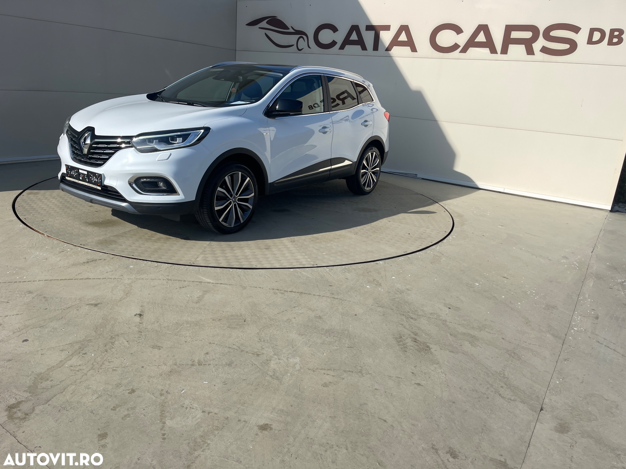 Renault Kadjar TCe EDC GPF Black Edition - 4