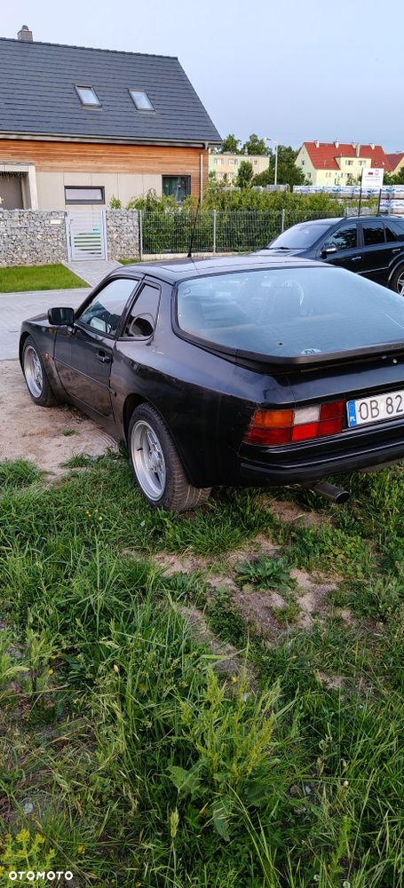 Porsche 944 - 6