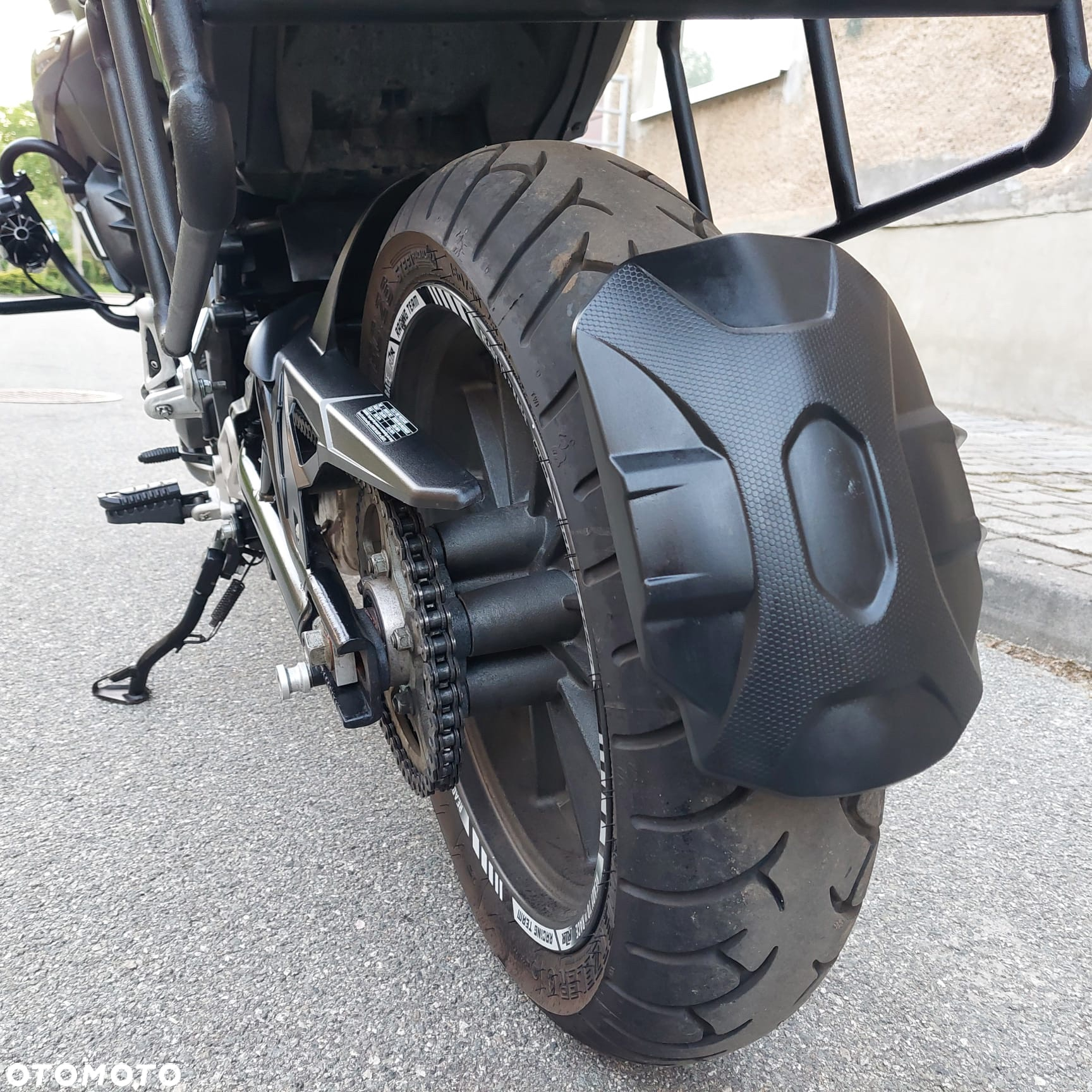 Benelli TRK 502 - 10