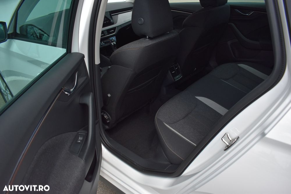 Skoda Kamiq 1.5 TSI DSG Selection - 18