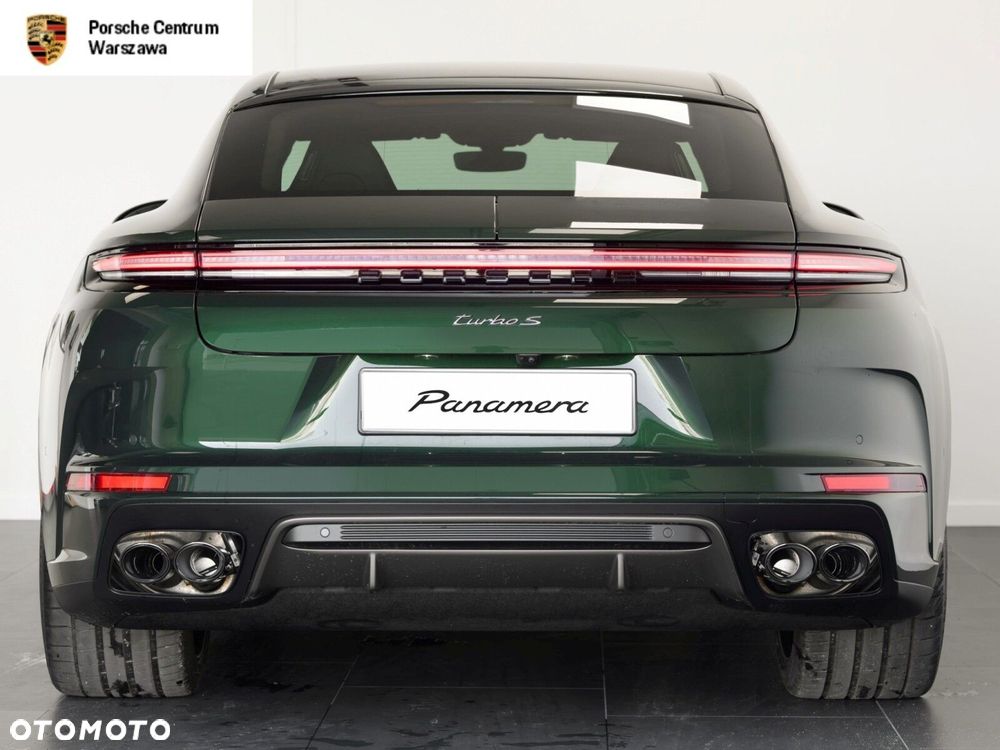 Porsche Panamera - 4