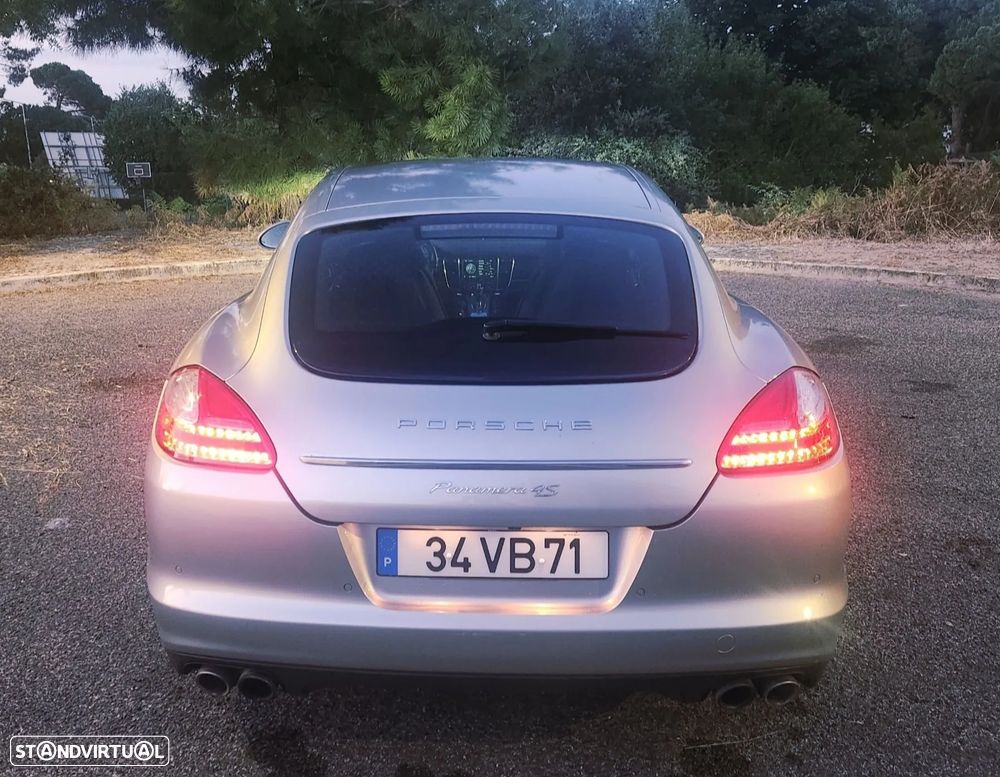 Porsche Panamera 4S PDK - 5