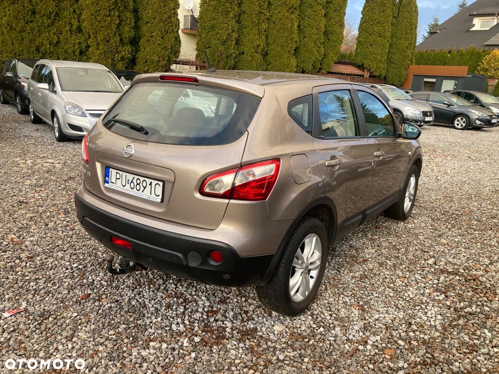Nissan Qashqai 1.6 Visia - 6
