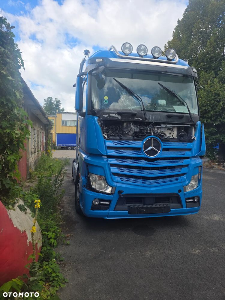 Mercedes-Benz 18.45 - 2
