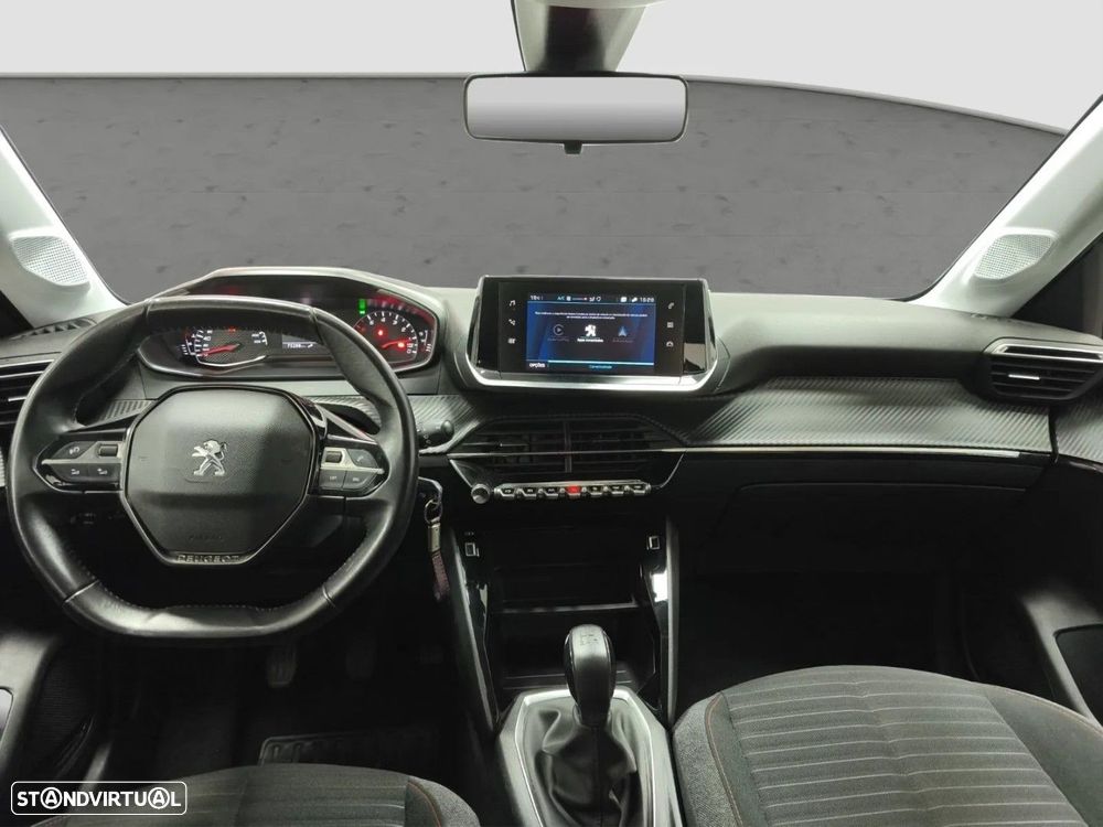 Peugeot 208 - 7