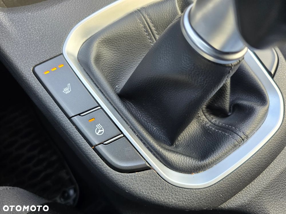 Hyundai i30 1.5 DPI Smart - 11