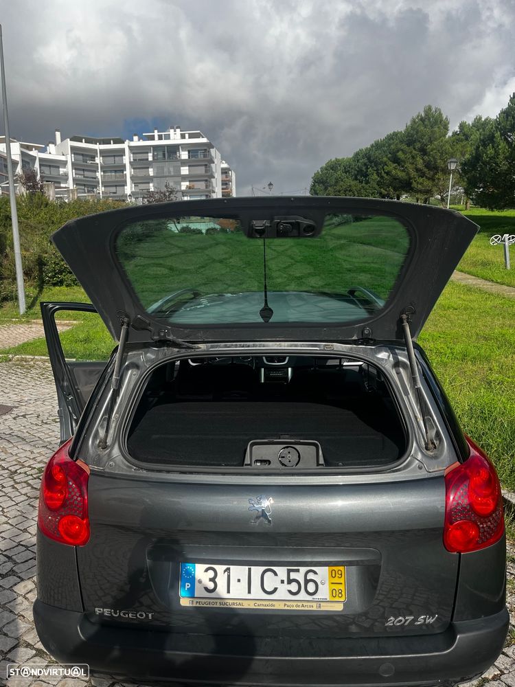 Peugeot 207 SW 1.4 Premium - 20