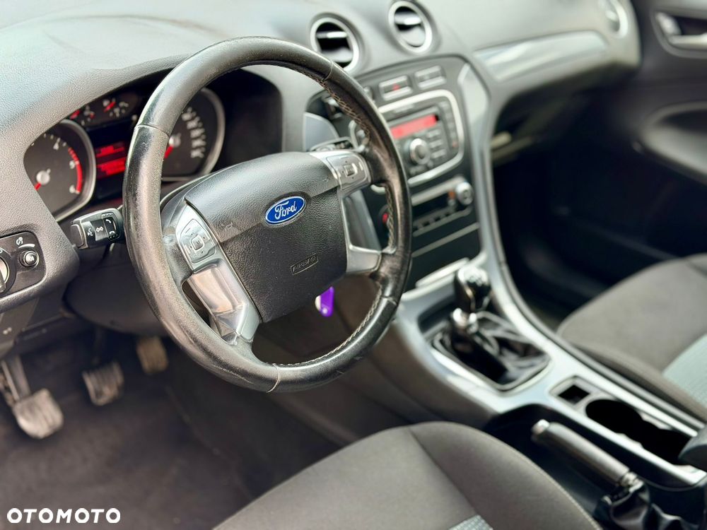 Ford Mondeo 2.0 TDCi Trend - 37