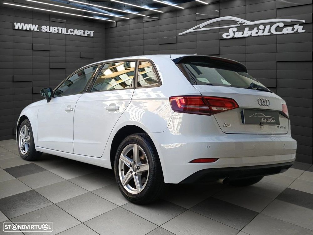 Audi A3 Sportback 30 TFSI Design - 3