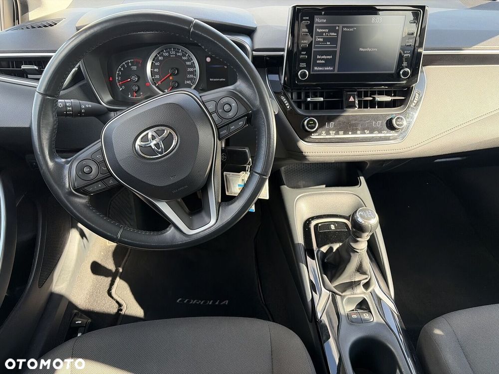 Toyota Corolla - 13