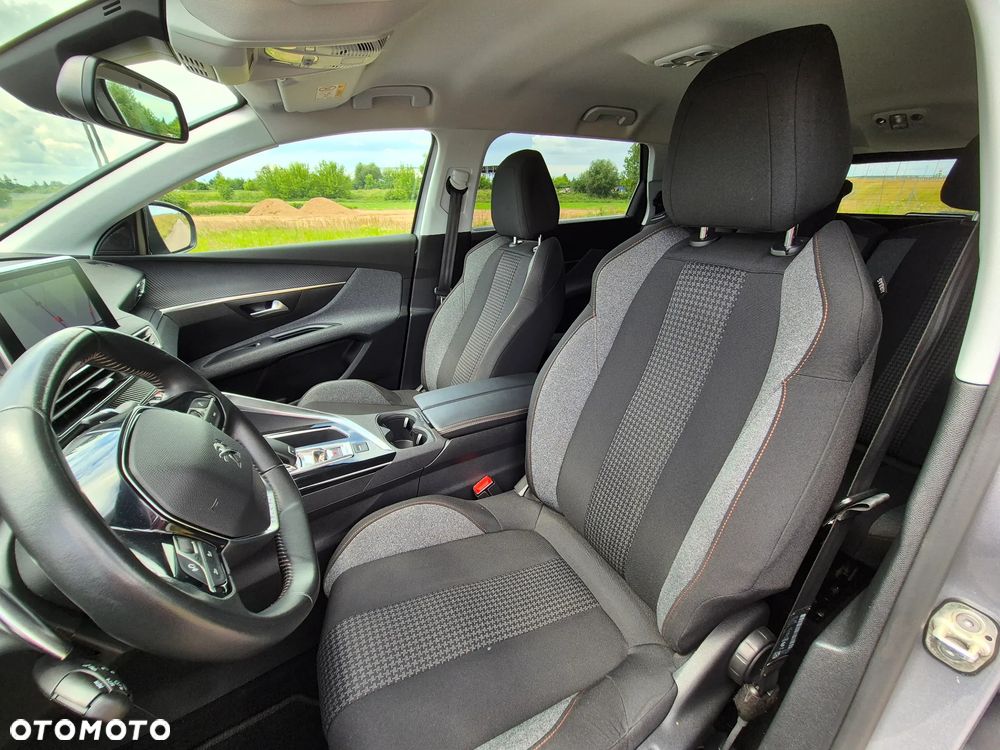 Peugeot 5008 PureTech 130 EAT8 Stop & Start Active - 29