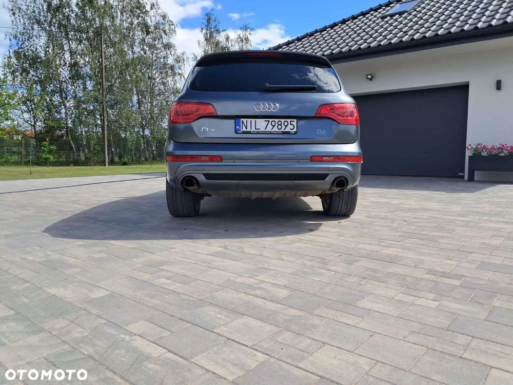 Audi Q7 - 16