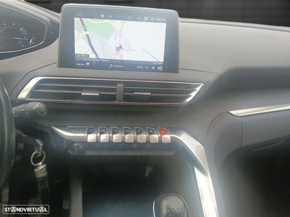 Peugeot 5008 1.5 BlueHDi Allure Pack — fotografia 5