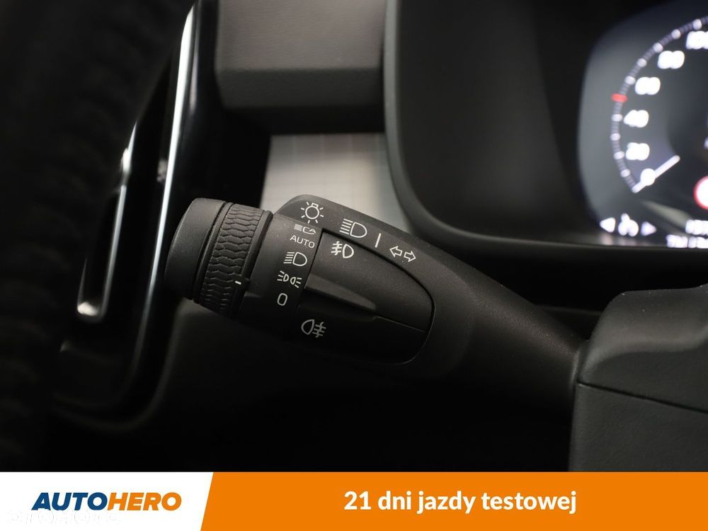 Volvo XC 40 D3 Momentum - 31