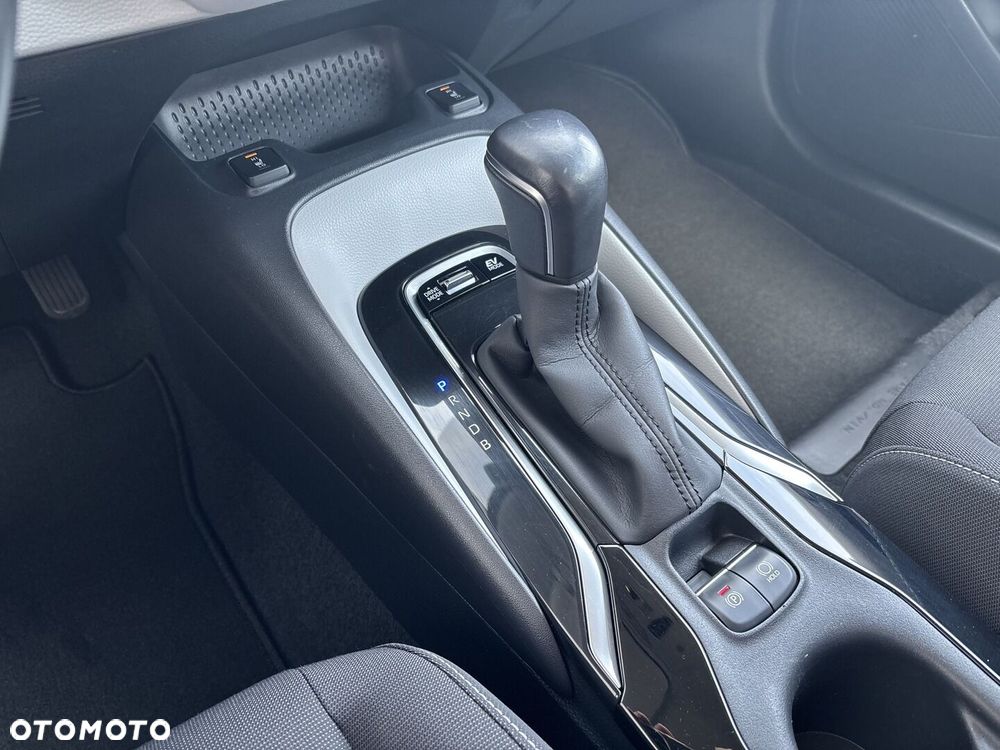Toyota Corolla 1.8 Hybrid Comfort - 18