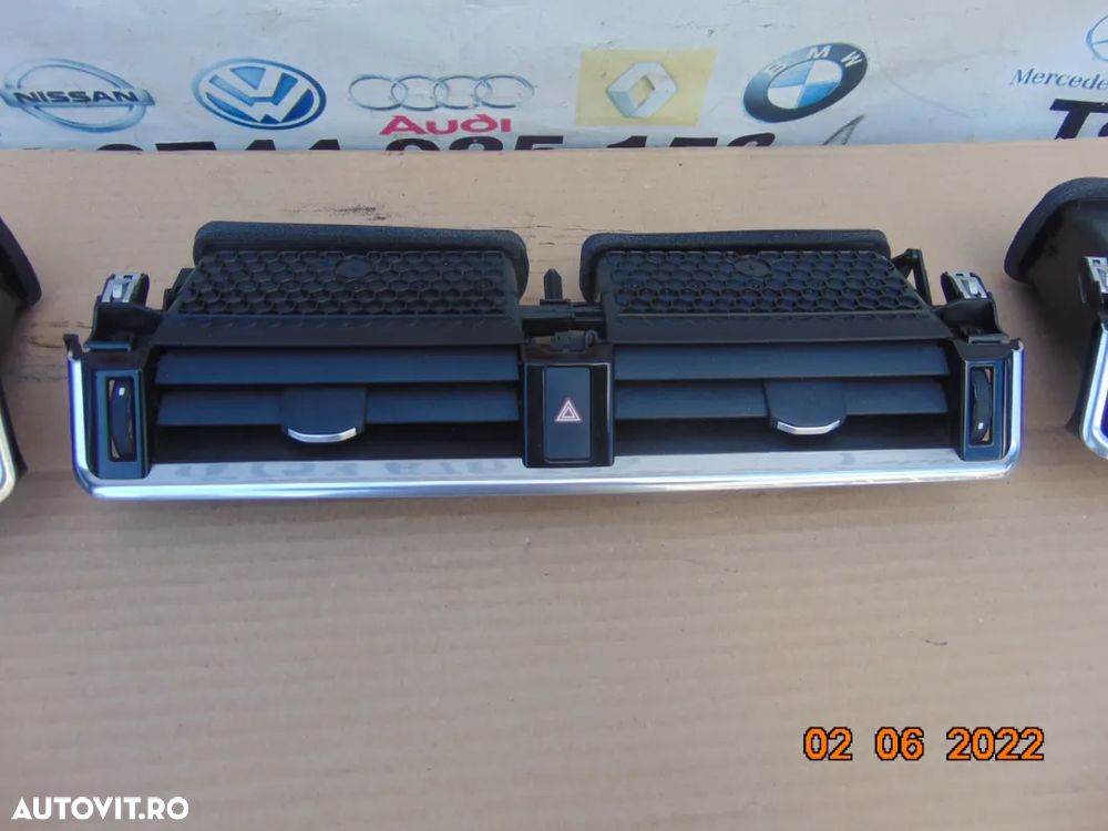 Grile ventilatie bord Range Rover Velar 2017+ grila aer bors stanga dreapta centrala dubla - 2