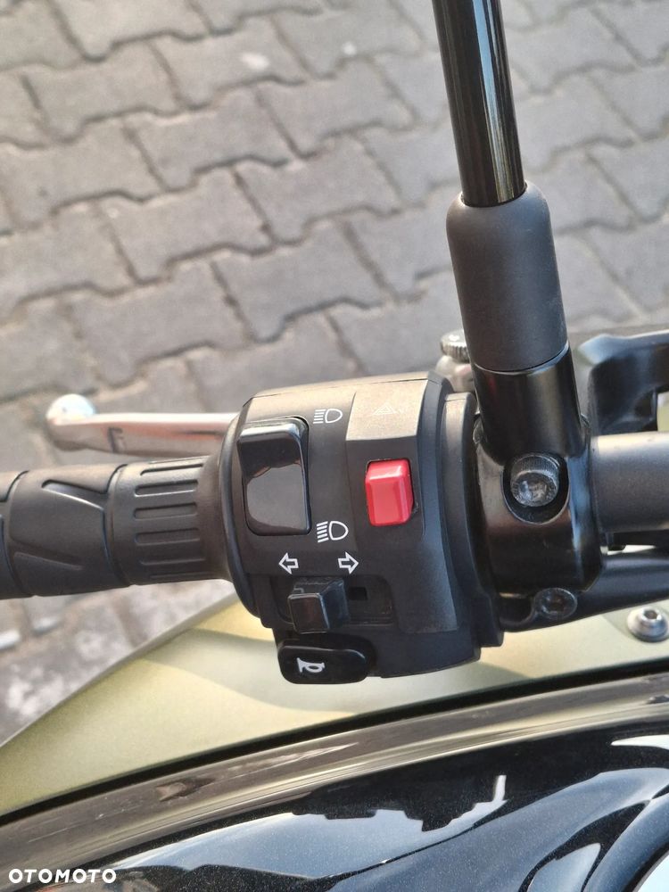 Kawasaki Versys 650 - 9