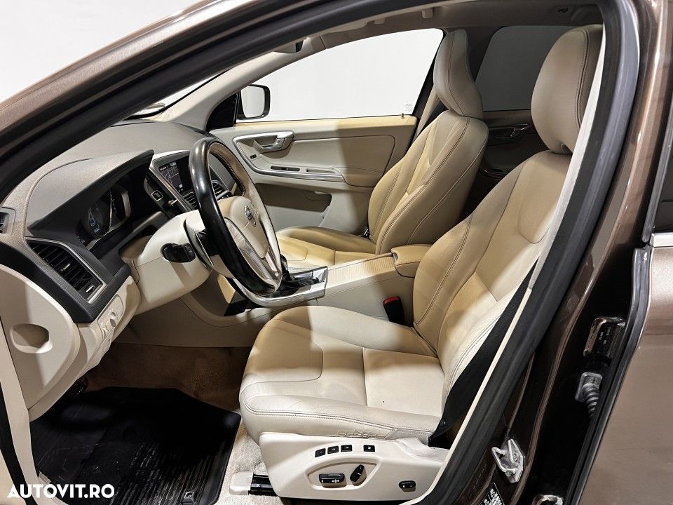 Volvo XC 60 - 6