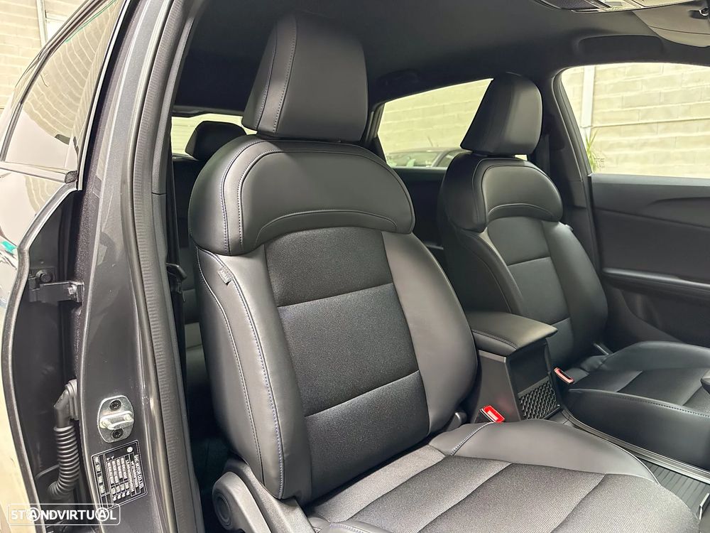MG MG4 77 kWh Extended Range Luxury - 12