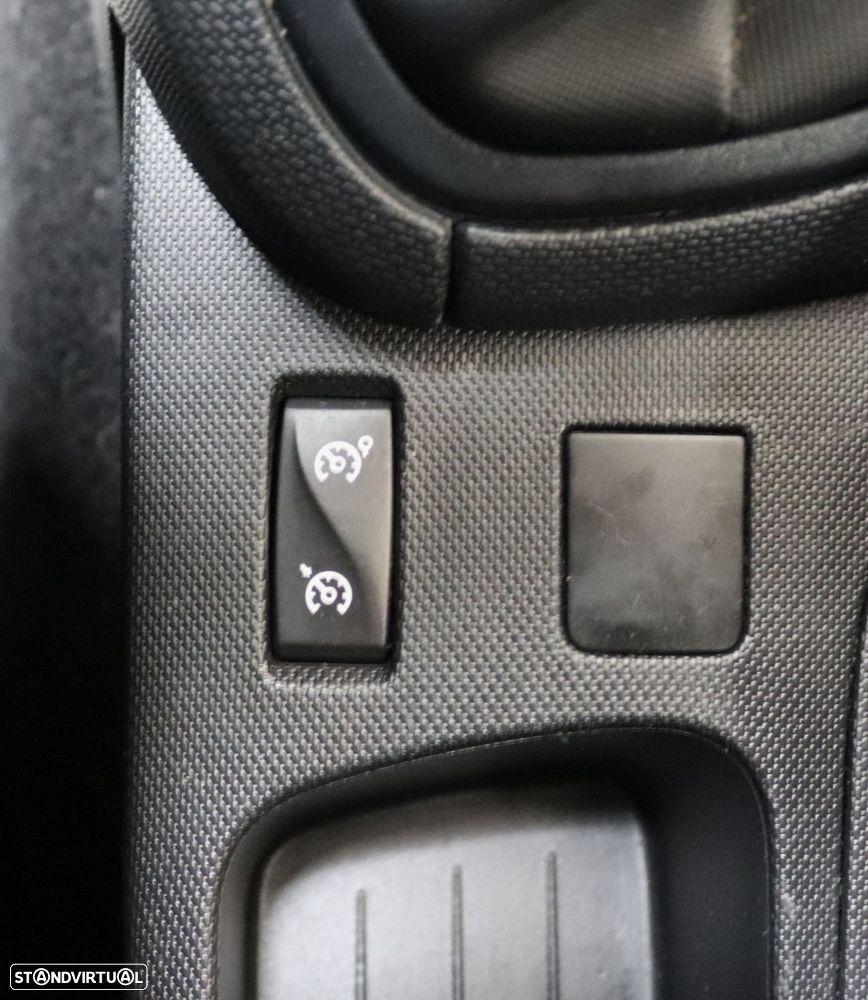 Renault Clio 1.2 16V Confort - 19