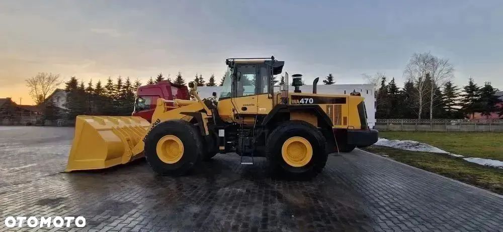 Komatsu WA 470 ładowarka stan b.dobry - 3