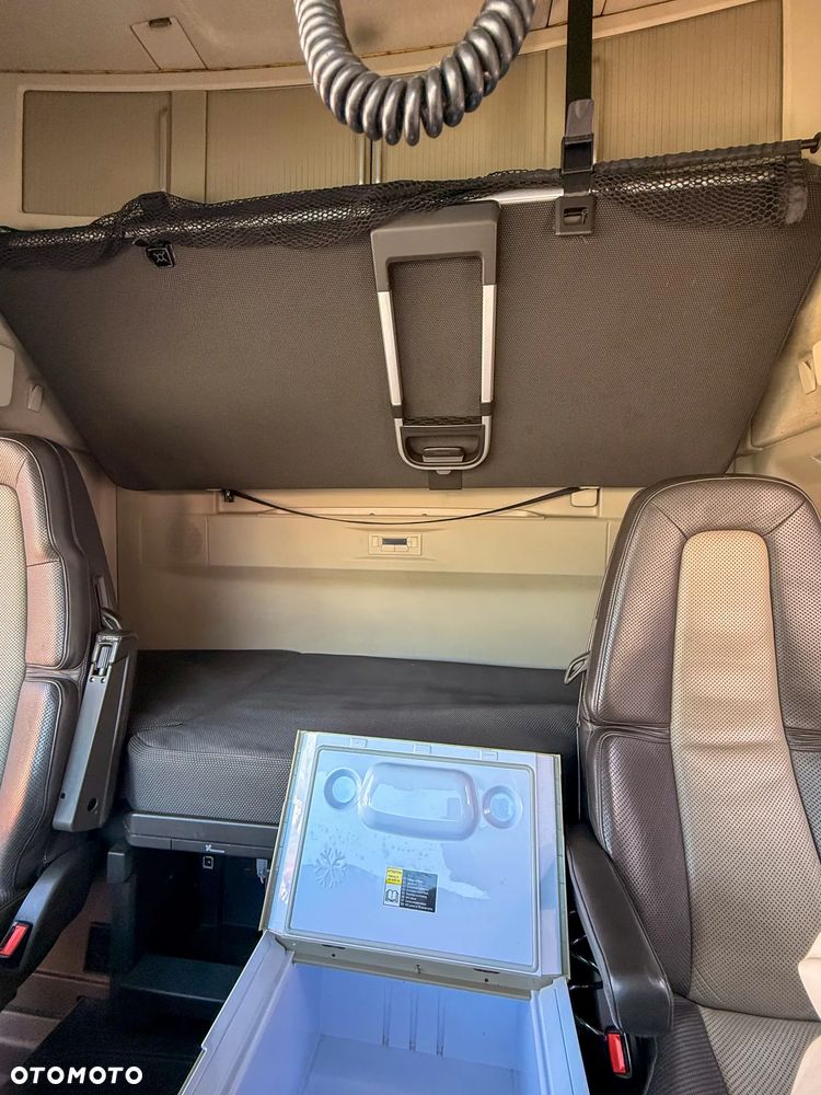 Volvo FH 460 / STANDARD / XXL / i SAVE / EURO 6/ GLOBETROTTER/ / AUTOMAT/SERVIS /2019/ KAMERA/ SKÓRY/ XENON /PERFEKCYJNY STAN / ZABUDOWY  MIĘDZYOSIOWE/ - 13