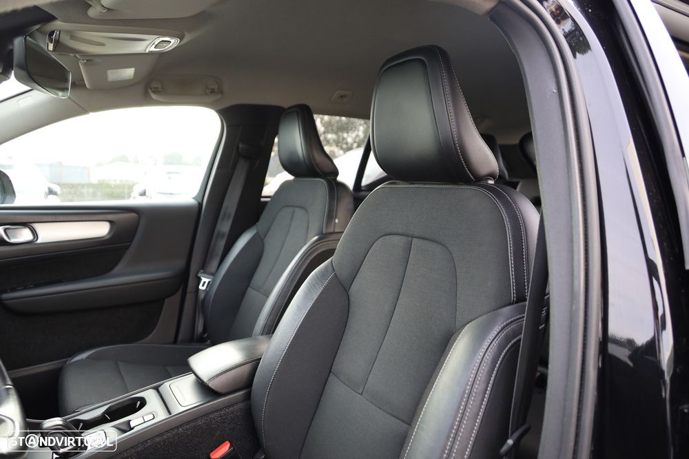 Volvo XC 40 2.0 D3 Momentum Geartronic - 10