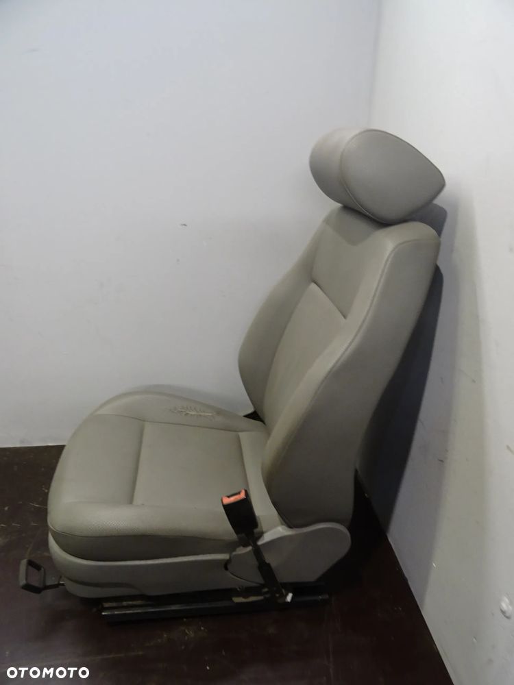 VW CADDY III 03-10 1.9 TDI KANAPA FOTEL FOTELE PASY - 5