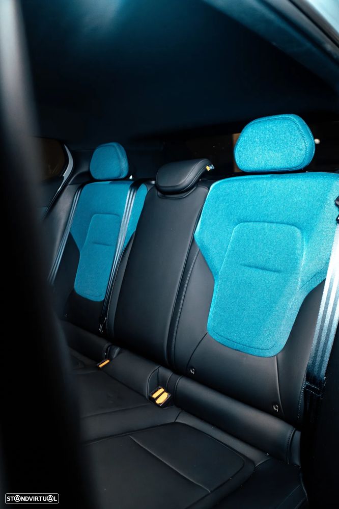 Volvo EX30 69 kWh Single Motor Extended Range Core - 18