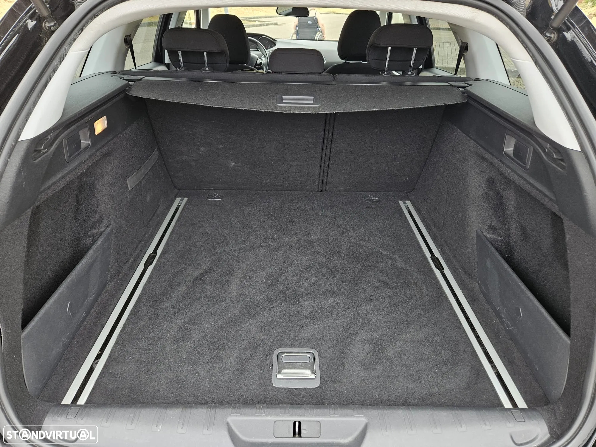 Peugeot 308 SW 1.6 BlueHDi Active - 12