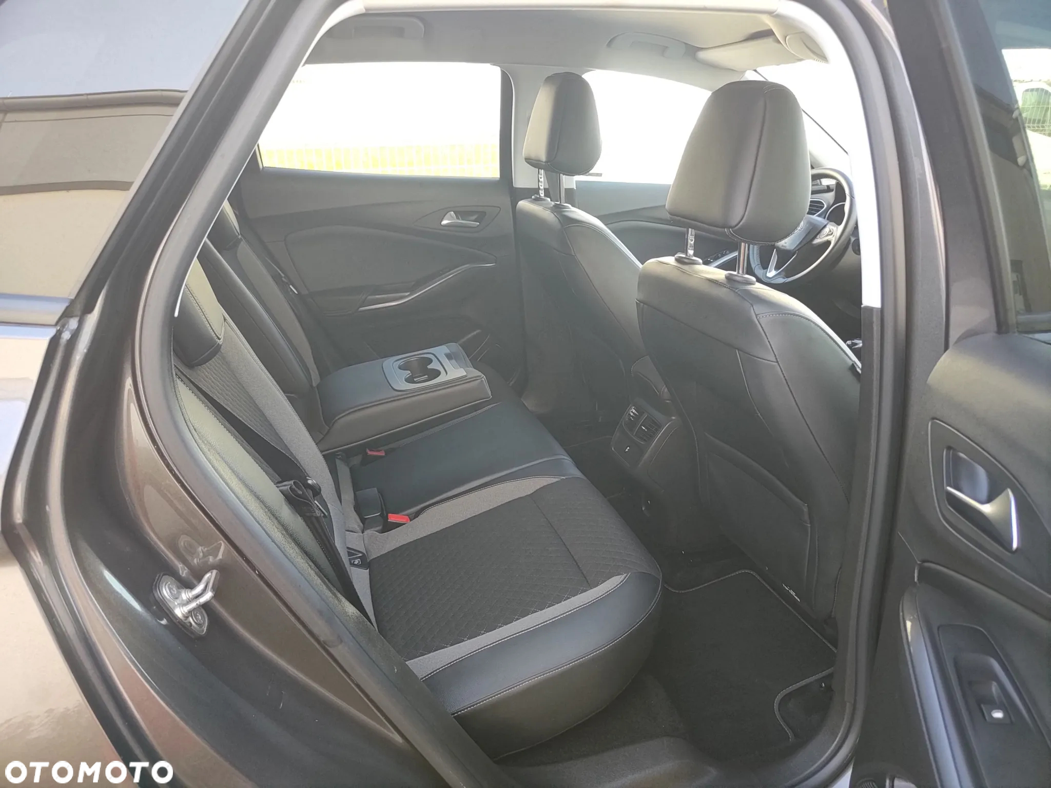 Opel Grandland X 1.2 T GPF Innovation S&S - 13