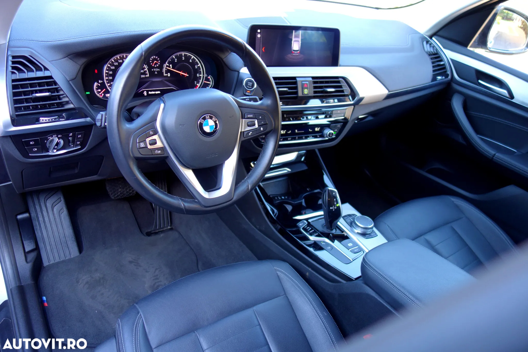 BMW X3 xDrive20i AT - 23