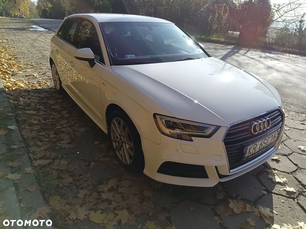 Audi A3 Sportback - 2