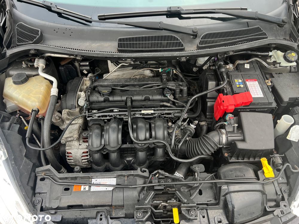 Ford Fiesta 1.6 Titanium - 15