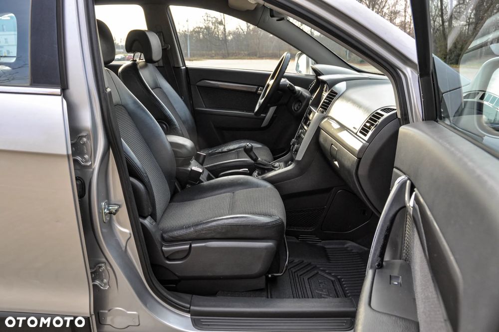 Chevrolet Captiva - 11