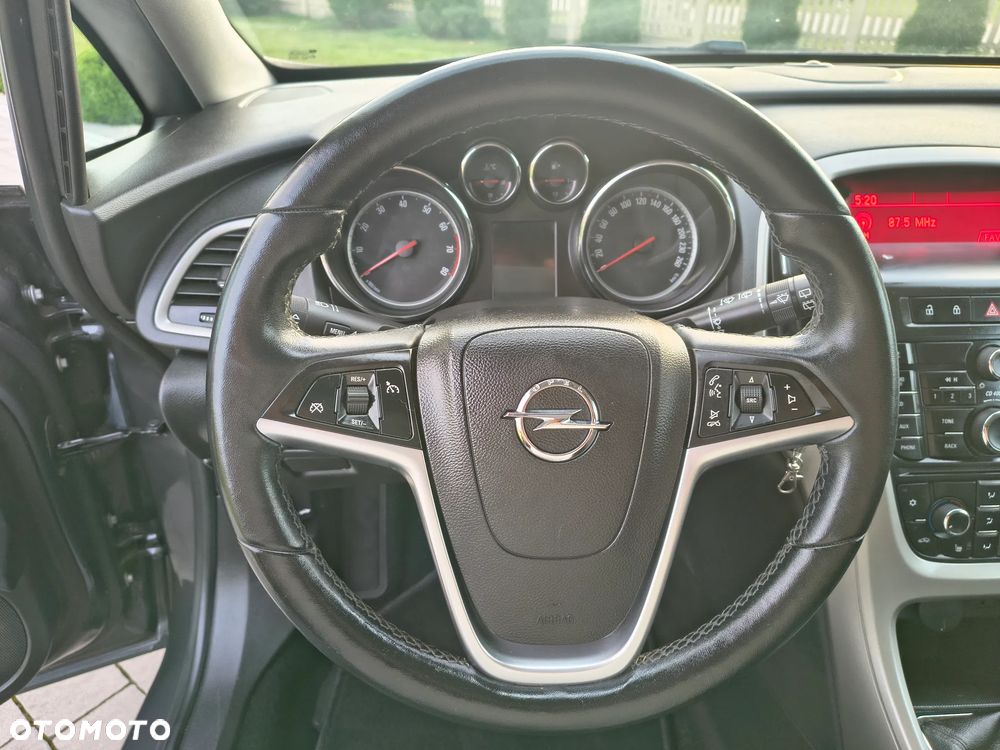 Opel Astra 1.4 Turbo - 22
